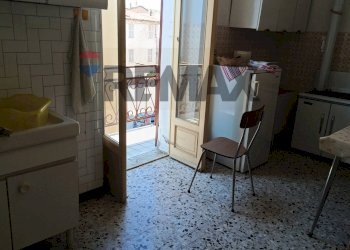 Cucina - Semi-detached house Piazza Vittorio Emanuele II
 
9, Priero - photo 51