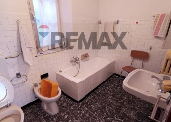 Bagno - Semi-detached house Piazza Vittorio Emanuele II
 
9, Priero - photo 69