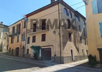 Edificio all\'aperto - Semi-detached house Piazza Vittorio Emanuele II
 
9, Priero - photo 70