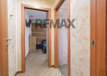 Hall / corridoio - Bilocale via Papa Giovanni XXIII
 
55, Madone - foto 10