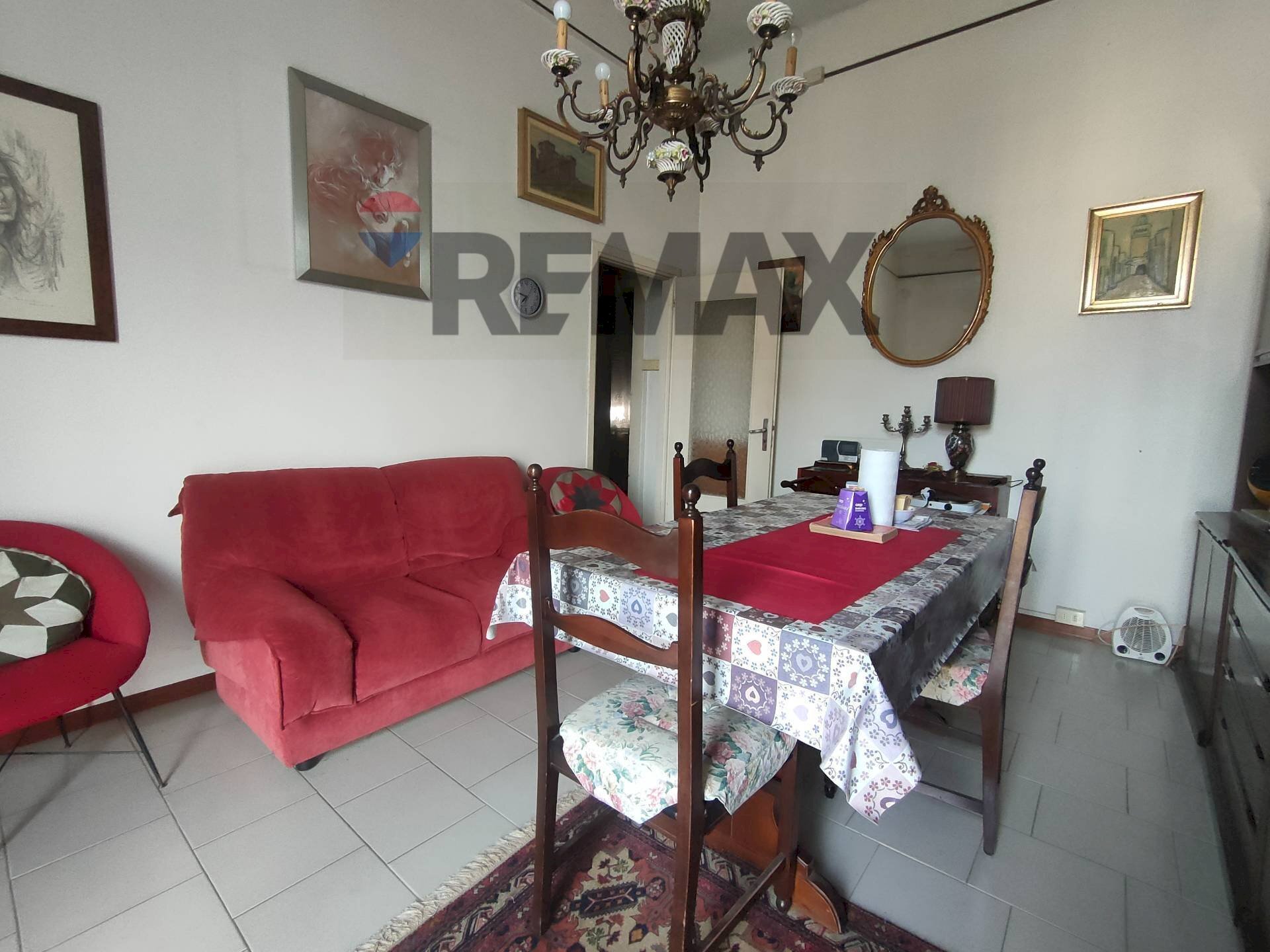 Sala da pranzo - Trilocale piazza papa giovanni
 
2, Copparo - foto 1