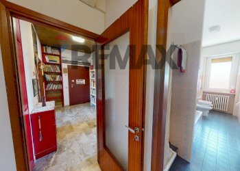Hall / corridoio - Apartment Piazzale Francesco Petrarca
 
3, Ferrara - photo 14