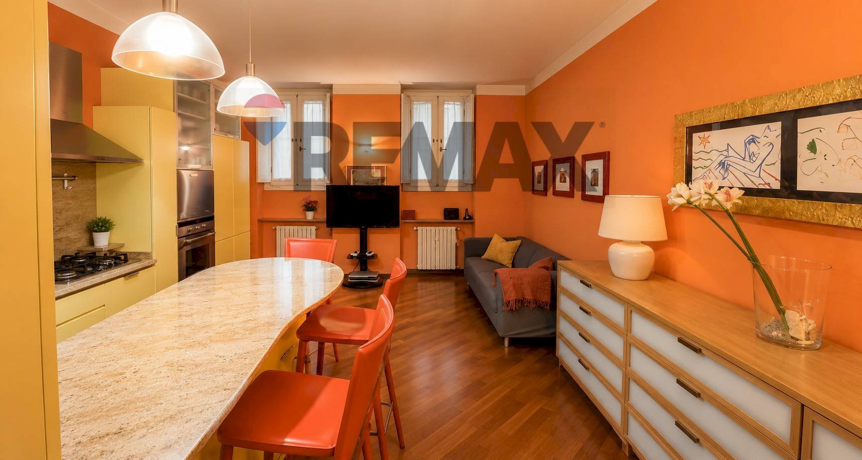 Sala da pranzo - Two-room apartment via del teatro
 
12, Pavia - photo 2