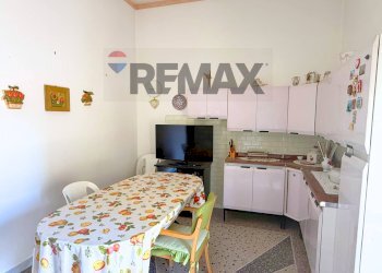 Sala da pranzo - Quadrilocale Via Amicangelo Ricci
 
55, Foggia - foto 4