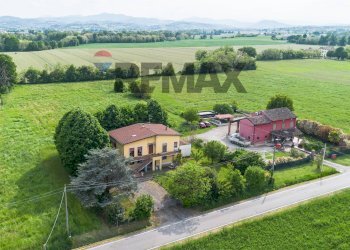 Casa all\'aperto - Casa indipendente Località  San Faustino
 
15, Fidenza - foto 5