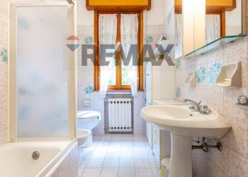 Bagno - Casa indipendente Località  San Faustino
 
15, Fidenza - foto 27