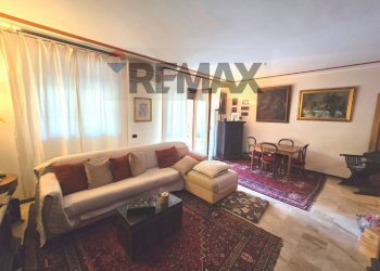 Sala da pranzo - Quadrilocale Via Fratelli Fraschini
 
7, Milano - foto 1