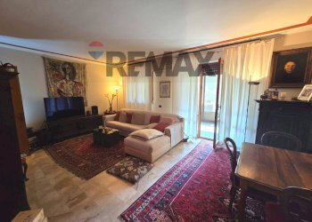 Soggiorno - Quadrilocale Via Fratelli Fraschini
 
7, Milano - foto 2