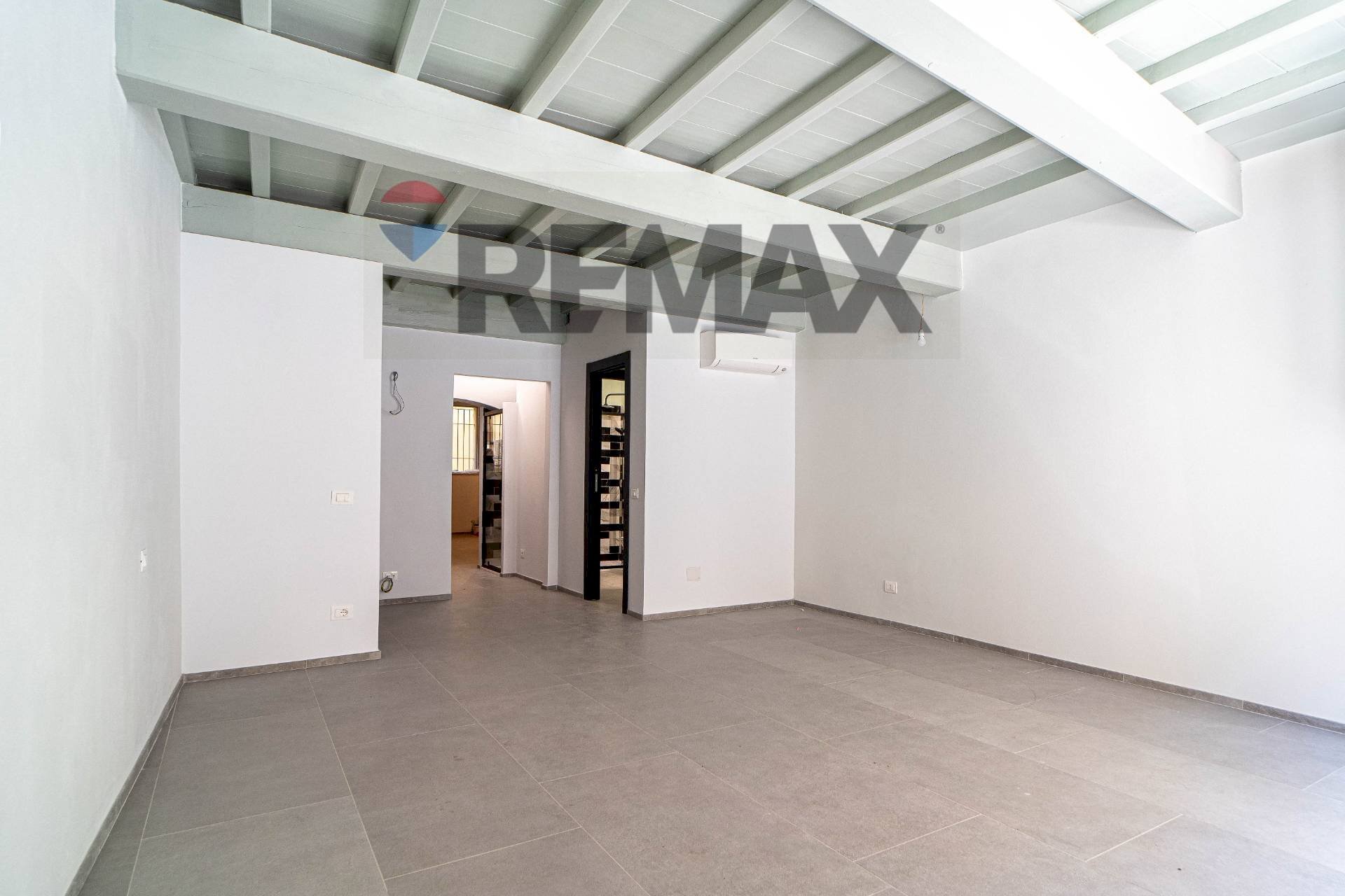 Stanza vuota - Monolocale Via XX Settembre
 
77, Parma - foto 1