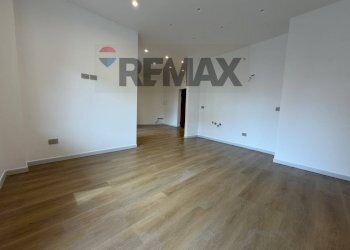 Stanza vuota - Trilocale Viale Colli Aminei
 
38, Napoli - foto 1