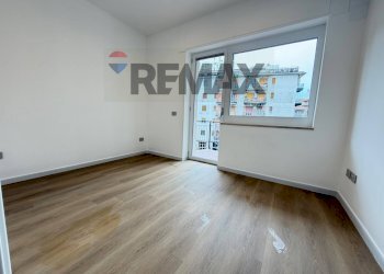 Stanza vuota - Trilocale Viale Colli Aminei
 
38, Napoli - foto 6