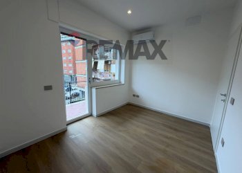 Stanza vuota - Trilocale Viale Colli Aminei
 
38, Napoli - foto 7