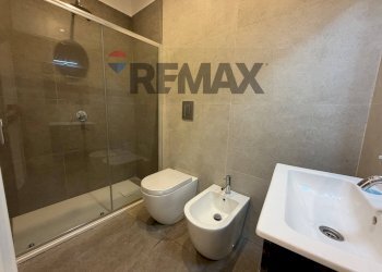 Bagno - Trilocale Viale Colli Aminei
 
38, Napoli - foto 9