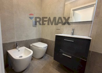Bagno - Trilocale Viale Colli Aminei
 
38, Napoli - foto 11