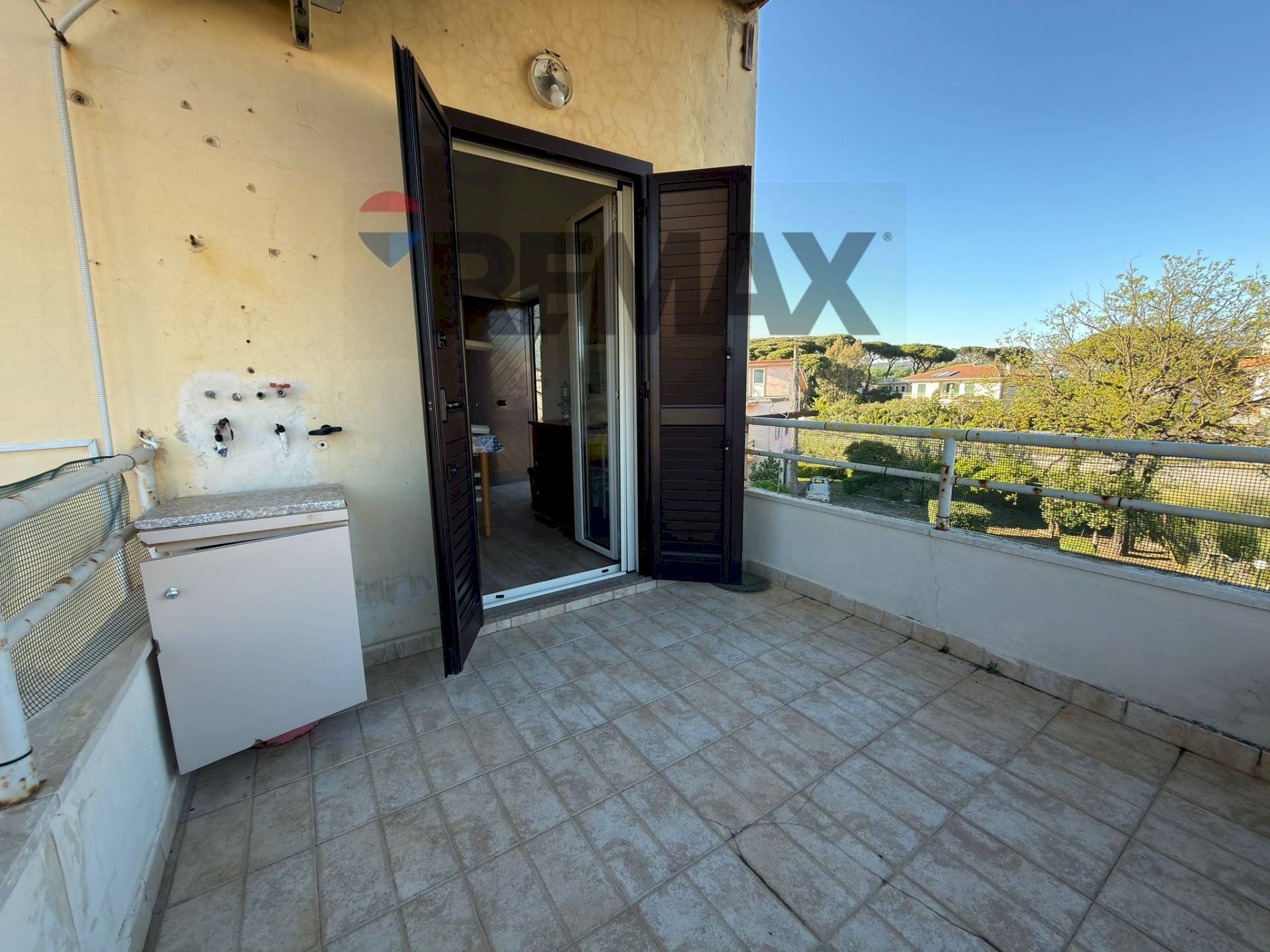 Terrazza - Three-room apartment Via Cristoforo Colombo
 
165, Minturno - photo 1