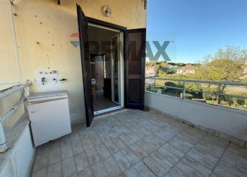 Terrazza - Three-room apartment Via Cristoforo Colombo
 
165, Minturno - photo 1