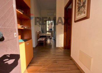 Hall / corridoio - Three-room apartment Via Cristoforo Colombo
 
165, Minturno - photo 6
