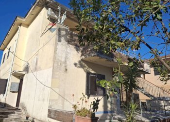Edificio all\'aperto - Three-room apartment Via Cristoforo Colombo
 
165, Minturno - photo 11