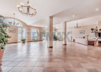 Ricezione / Lobby - Villa via degli ubriachi
 
snc, Sant'Angelo Romano - photo 6