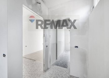 Hall / corridoio - Three-room apartment Via Monte Santo
 
21, Cinisello Balsamo - photo 21
