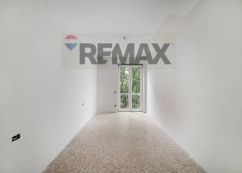 Stanza vuota - Three-room apartment Via Monte Santo
 
21, Cinisello Balsamo - photo 24