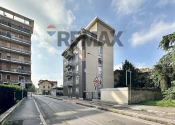 Edificio all\'aperto - Three-room apartment Via Monte Santo
 
21, Cinisello Balsamo - photo 26