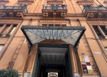 Edificio all\'aperto - Commercial Premises Via Mariano Stabile
 
172, Palermo - photo 1