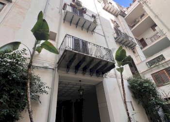 Edificio all\'aperto - Commercial Premises Via Mariano Stabile
 
172, Palermo - photo 5