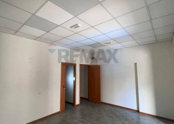 Stanza vuota - Commercial Premises Via Mariano Stabile
 
172, Palermo - photo 19