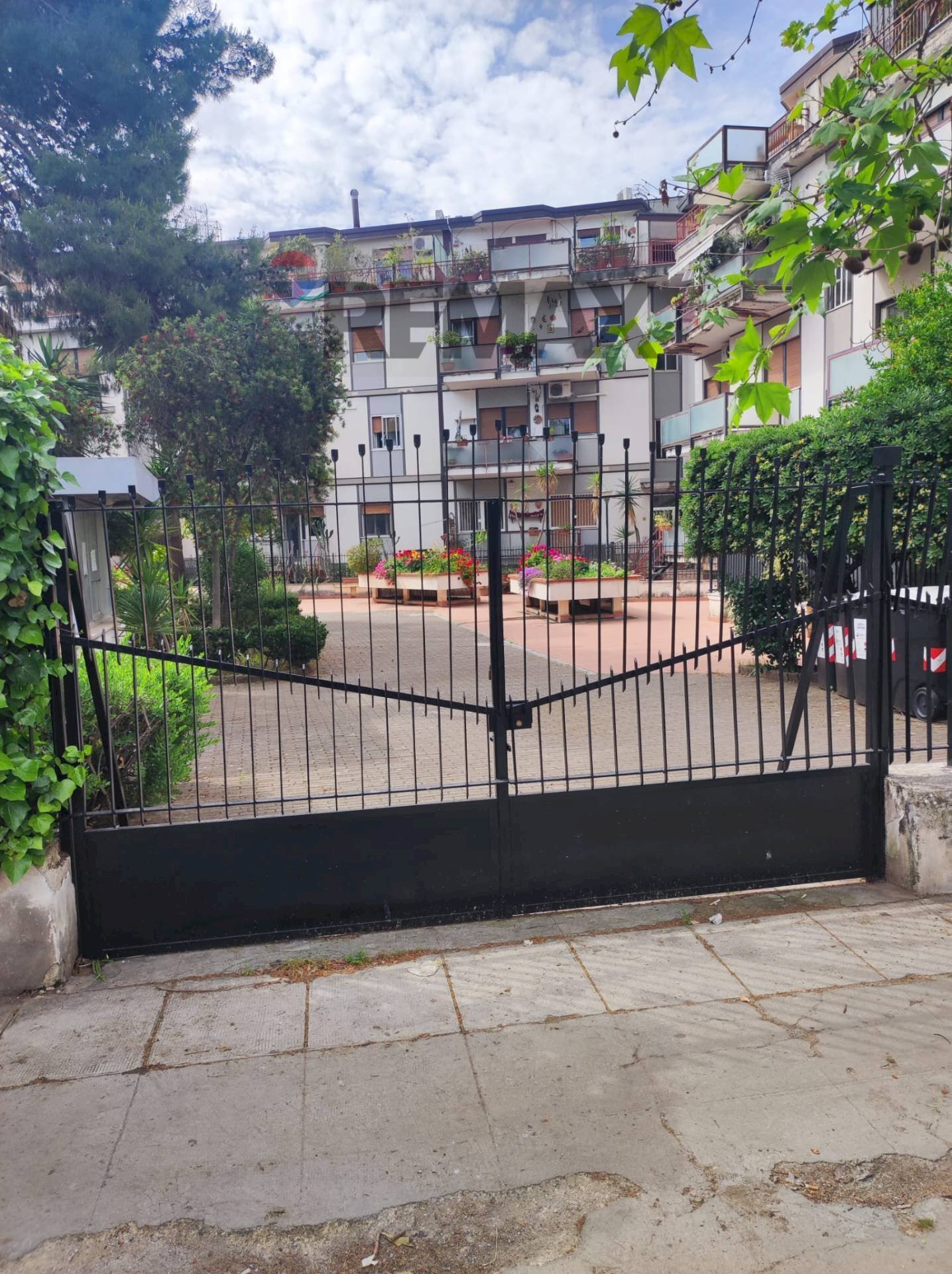 Edificio all\'aperto - Two-room apartment VIA MICHELANGELO
 
230, Palermo - photo 1