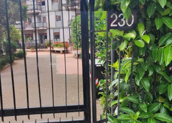 Edificio all\'aperto - Two-room apartment VIA MICHELANGELO
 
230, Palermo - photo 2