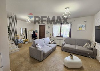 Soggiorno - Casa semi indipendente via Segesta
 
4, Terrasini - foto 16