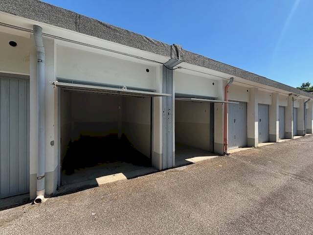 Foto 2 - Box Via Trento, Vinovo - photo 2