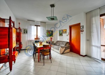 Foto 5 - Three-room apartment via trieste
 
2, Limbiate - photo 5