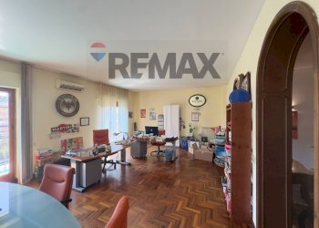 Sala da pranzo - Appartamento viale regione siciliana
 
2368, Palermo - foto 8