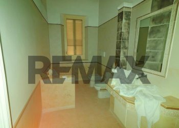 Bagno - Independent house Via Trapani
 
126, Valderice - photo 7