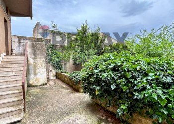 Giardino - Independent house Via vespri
 
347, Valderice - photo 42