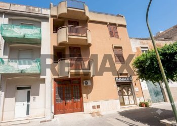 Edificio all\'aperto - Casa indipendente Via vespri
 
347, Valderice - foto 13