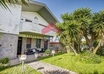 Facciata - Villa Viale Piave
 
10, Ardea - photo 2