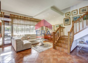 Salone - Villa Viale Piave
 
10, Ardea - photo 8
