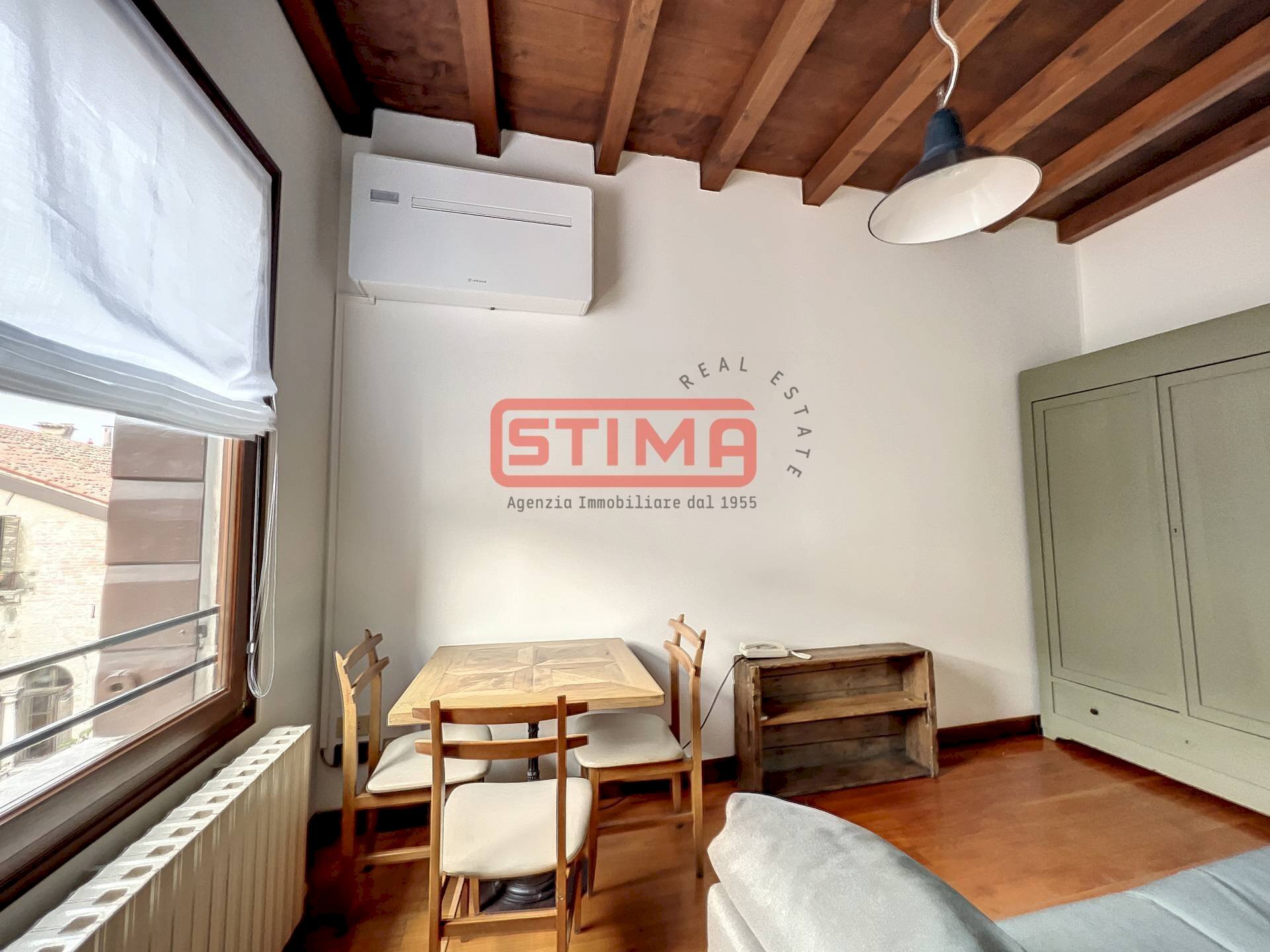 pranzo armadio e divano letto - One-room apartment Treviso - photo 3
