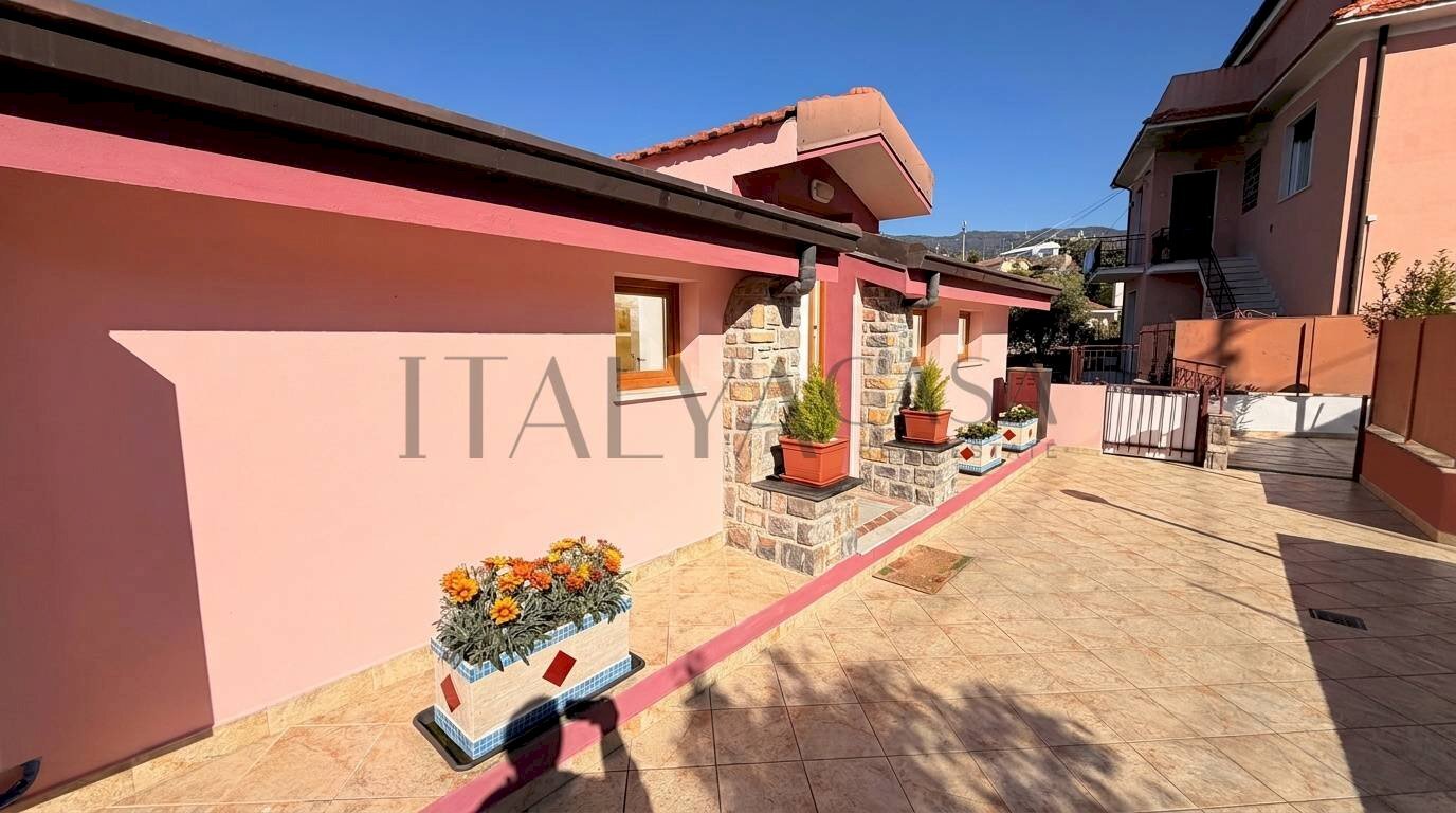 Foto 1 - Trilocale Strada San Bartolomeo
 
244, Sanremo - foto 1