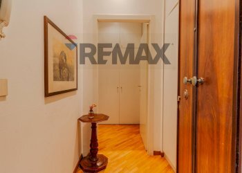 Hall / corridoio - One-room apartment piazza principessa clotilde
 
6, Milano - photo 3