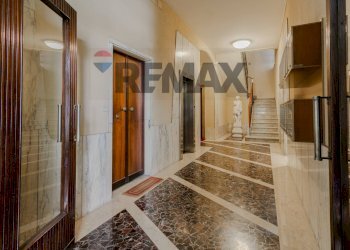 Ricezione / Lobby - One-room apartment piazza principessa clotilde
 
6, Milano - photo 19