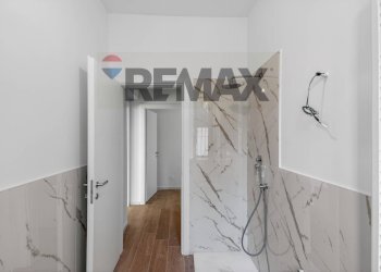 Bagno - Three-room apartment Via Montello
 
19, Lissone - photo 17