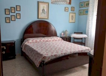Camera da letto - Apartment via Generale Giorgio Basta, 62, Taranto - photo 14