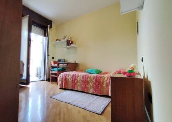 Camera da letto - Trilocale via Don Giuseppe Cottolengo, 10, Rho - foto 47