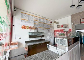 Interno non residenziale - Restaurant via Primo Levi, Verucchio - photo 1