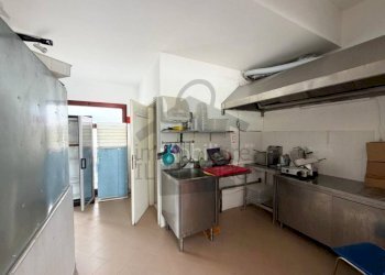 Interno non residenziale - Restaurant via Primo Levi, Verucchio - photo 2