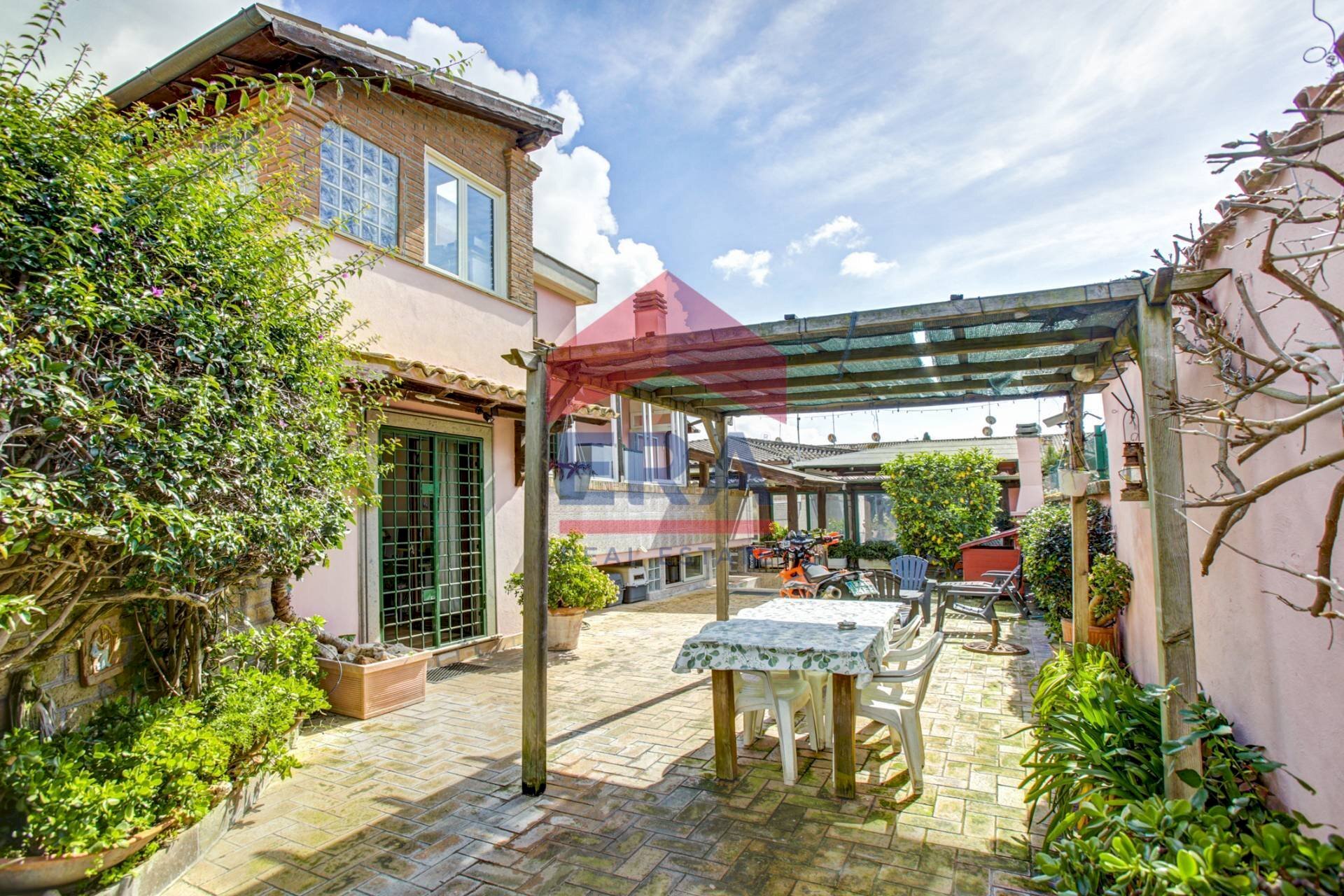 vista esterna - Villa a Schiera Via Bronzolo
 
20, Roma - foto 3